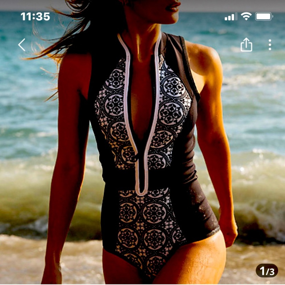 Ladies swimsuit